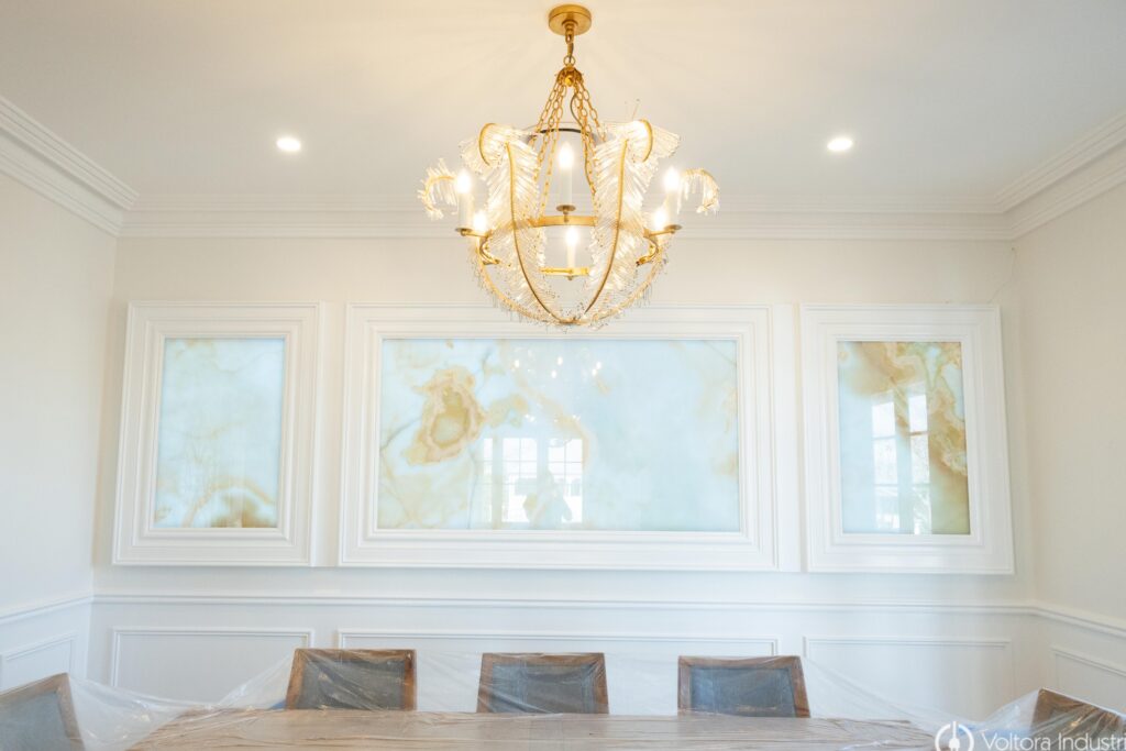 chandelier with multiple light bulbs