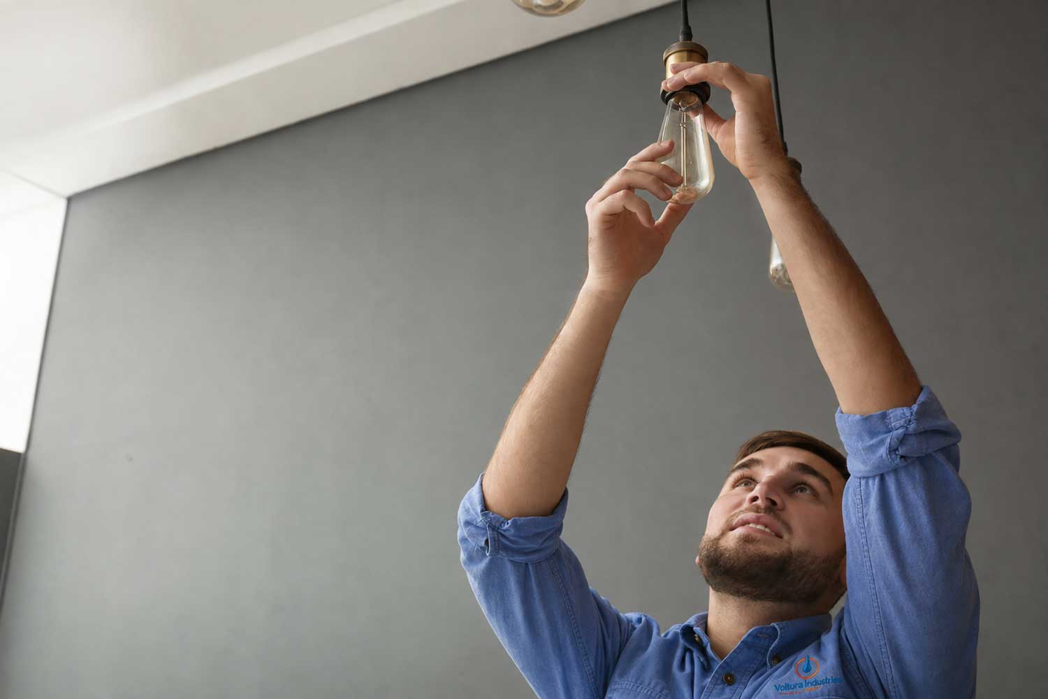 light-bulb-keeps-blowing